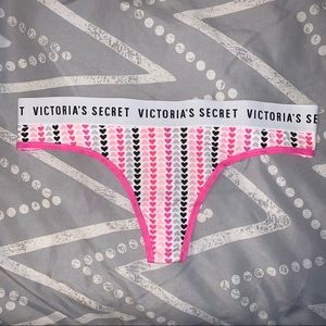 ✨2/$10✨ Victoria’s Secret Logo-Band Thong Panty